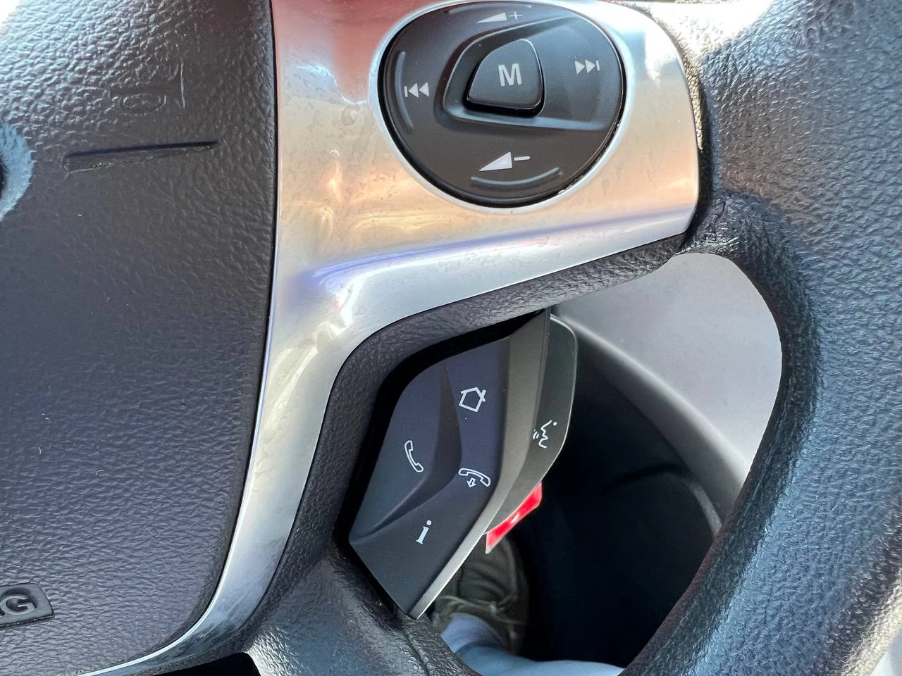 2014 Ford Escape SE**SAAQ CERTIFIEE**AWD***CamÉra de Recul**Navigation**SIEGES CHAUFFANTS**MAGS** Main Image