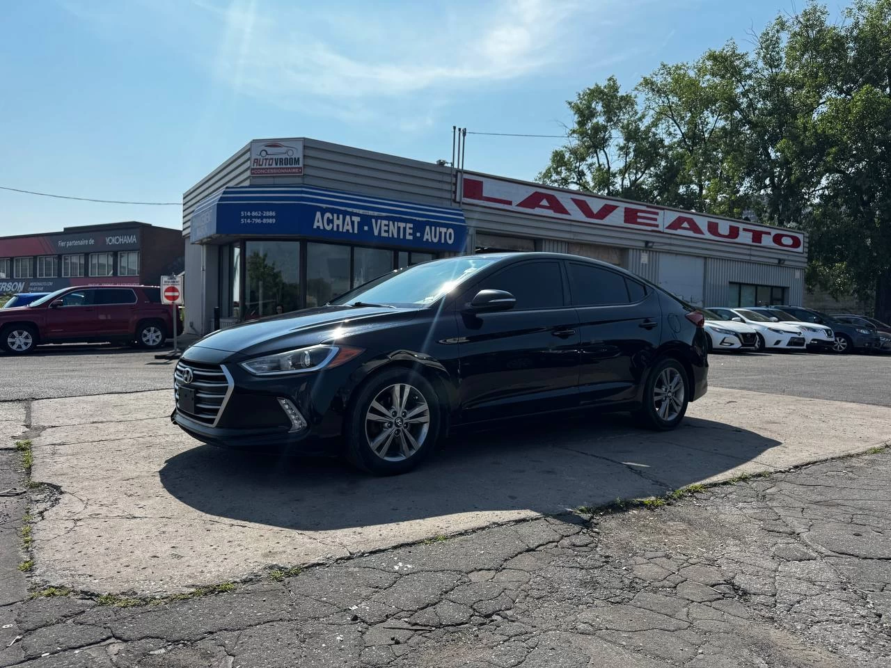 2017 Hyundai Elantra GL**SAAQ CERTIFIEE**CAR PLAY**SIEGES CHAUFFANTS**VOLANT CHAUFFANTS**MAGS**CAMERA DE RECULE**ANGLE MORT** Main Image