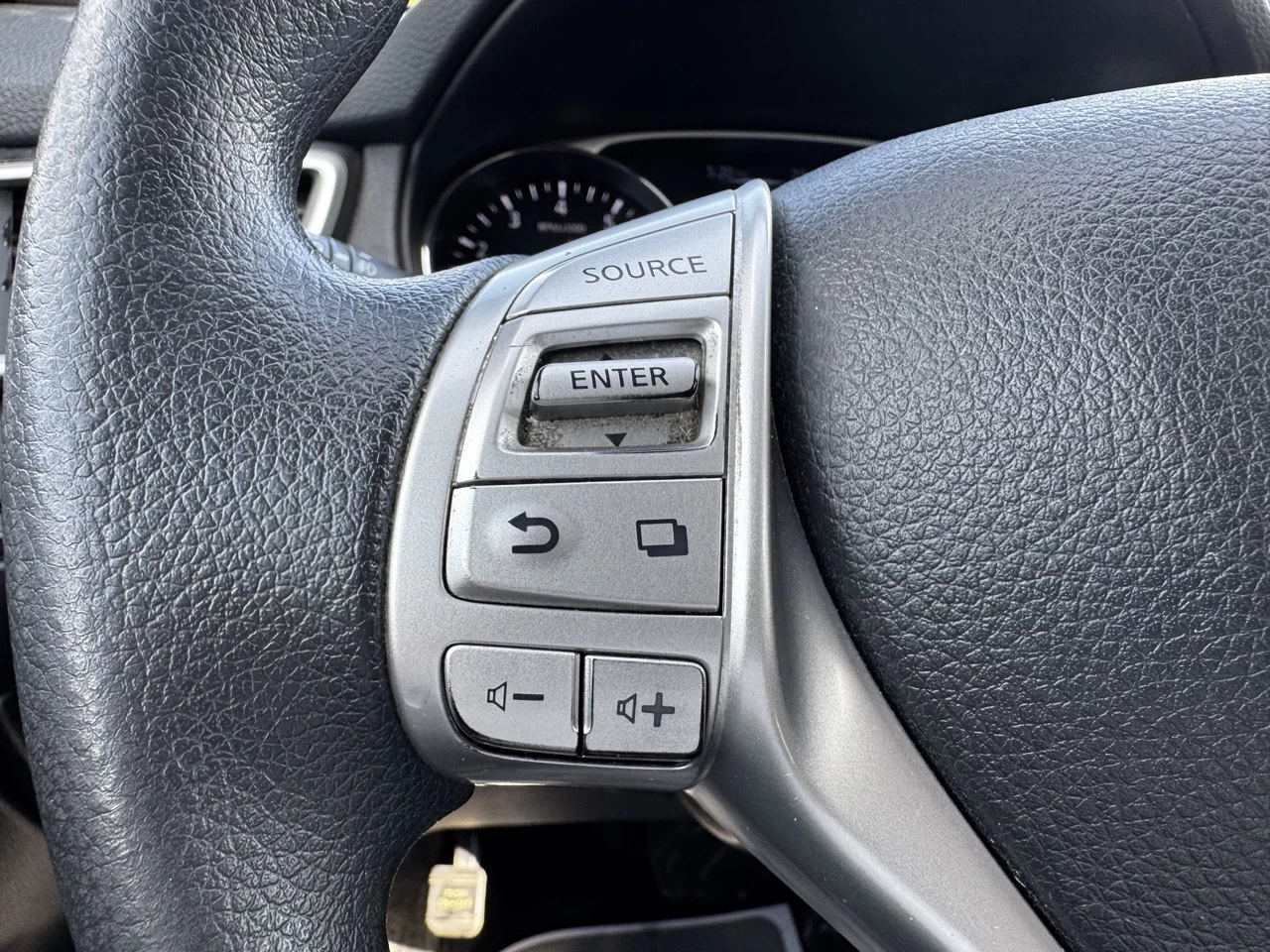 2016 Nissan Rogue SV**AWD**CAMERA DE RECULE**SIEGES CHAUFFNATS**MAGS**SIEGES ELECTRIC** Main Image