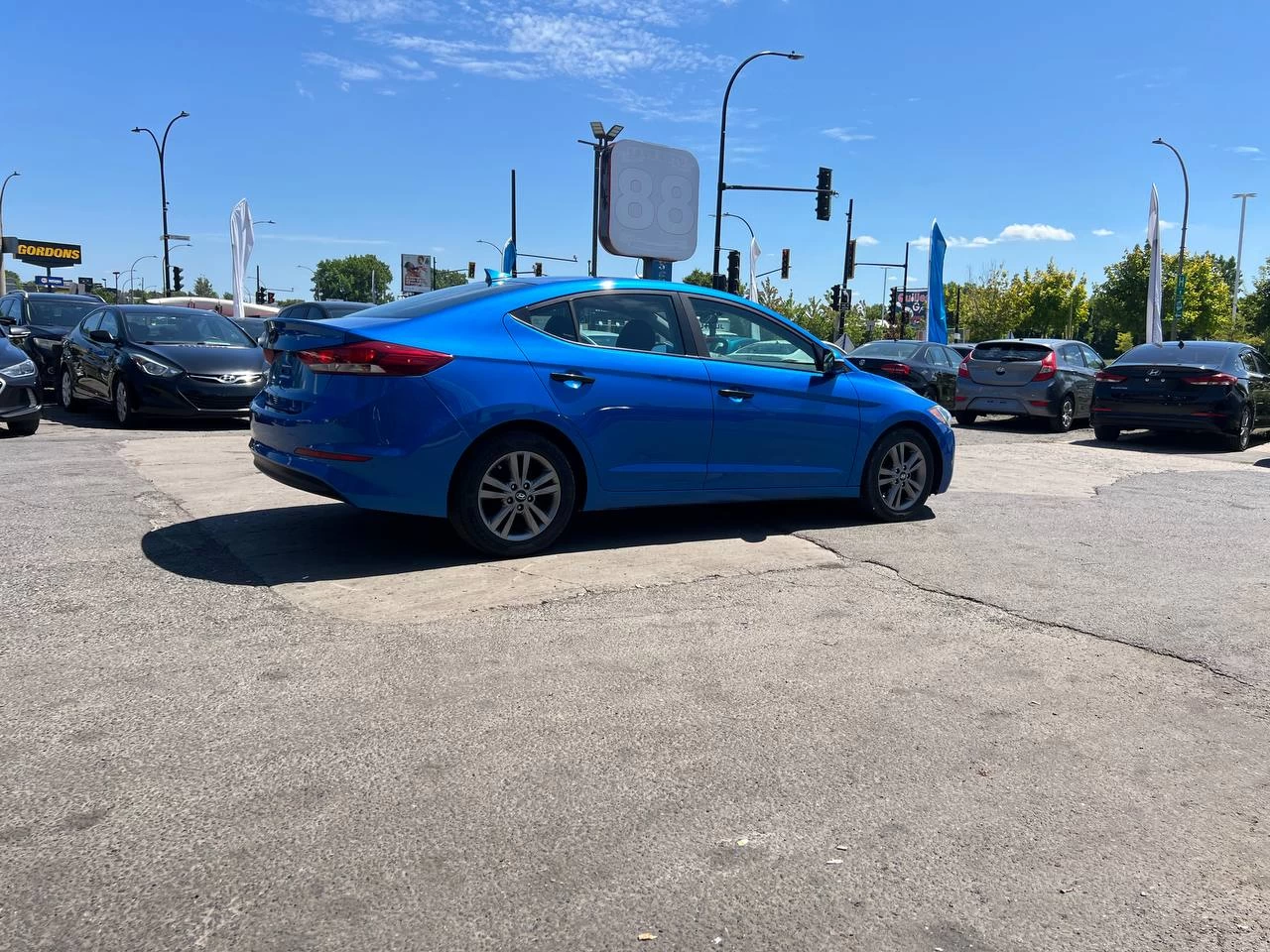 2017 Hyundai Elantra GL**SIEGES CHAUFFANTS**VOLANT CHAUFFANTS**MAGS**CAMERA DE RECULE**ANGLE MORT** Main Image