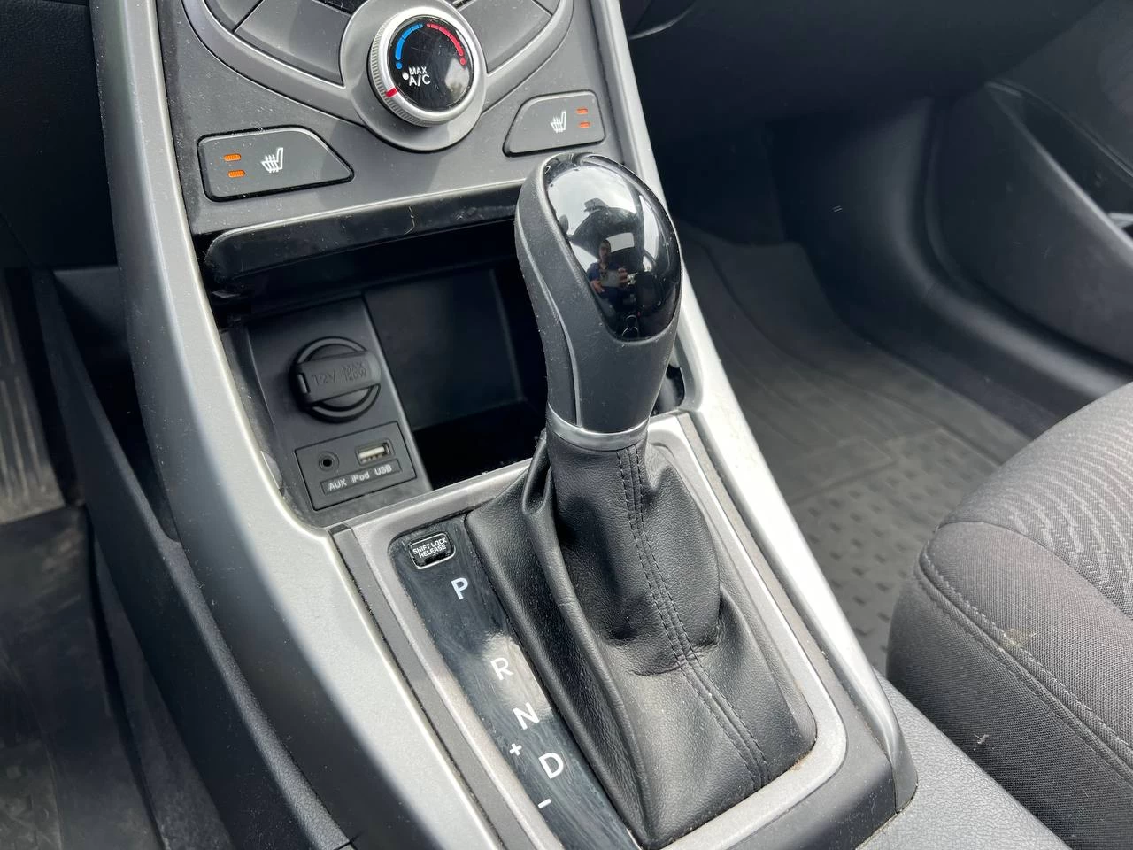 2016 Hyundai Elantra Sport Appearance**SAAQ CERTIFIEE**Toit Ouvrant**CAMERA DE RECULE**SIEGES CHAUFFANTS**MAGS** Main Image