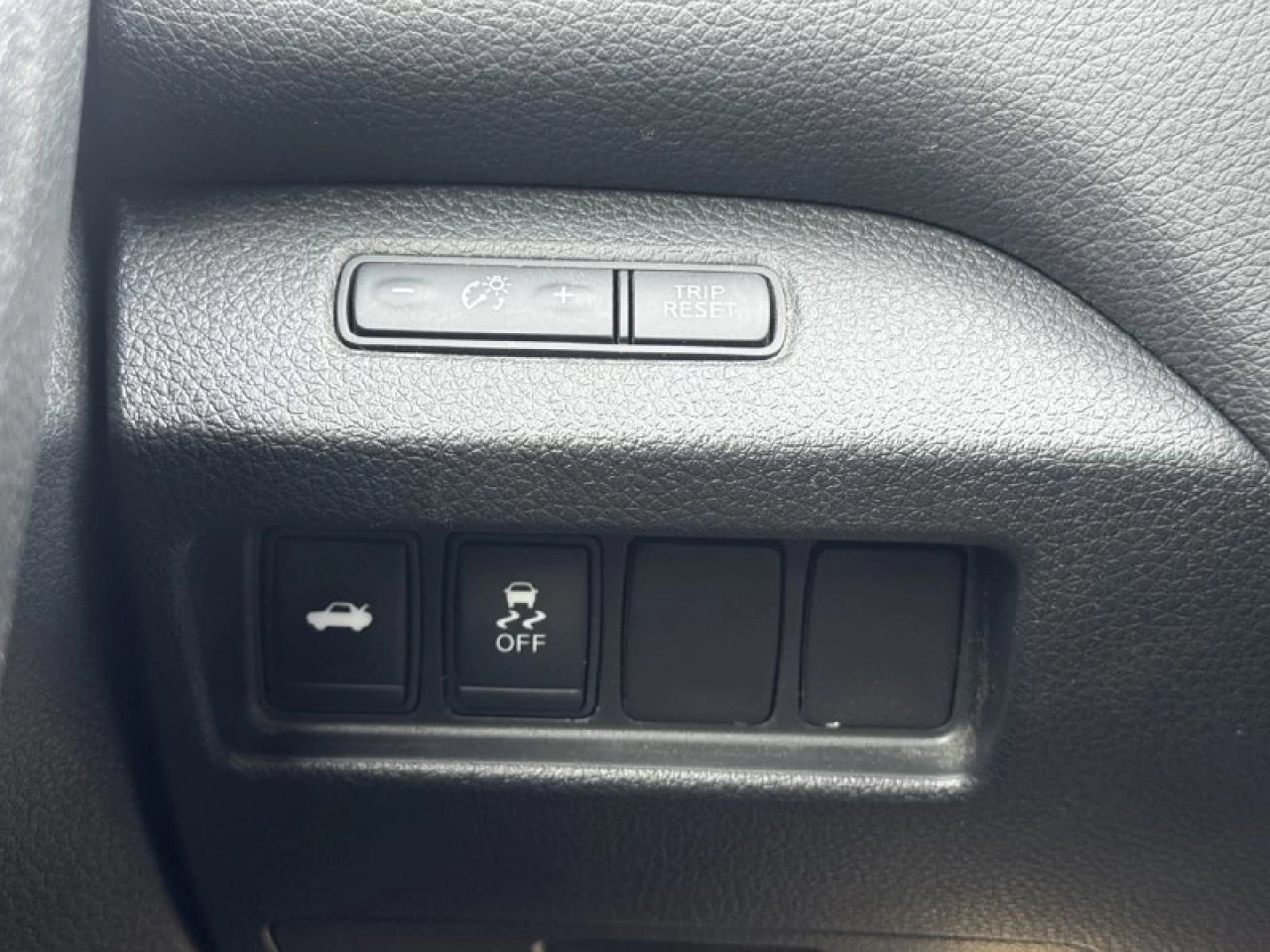 2016 Nissan Altima 2.5**CAMERA DE RECULE**ALERTE ANGLE MORT**SIEGES CHAUFFANTS**MAGS**PUSH TO START** Main Image