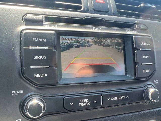 Kia Rio EX**Jamais Accidente**TOIT OUVRANT**CAMERA DE RECULE**SIEGES CHAUFFANTS**MAGS** 2013