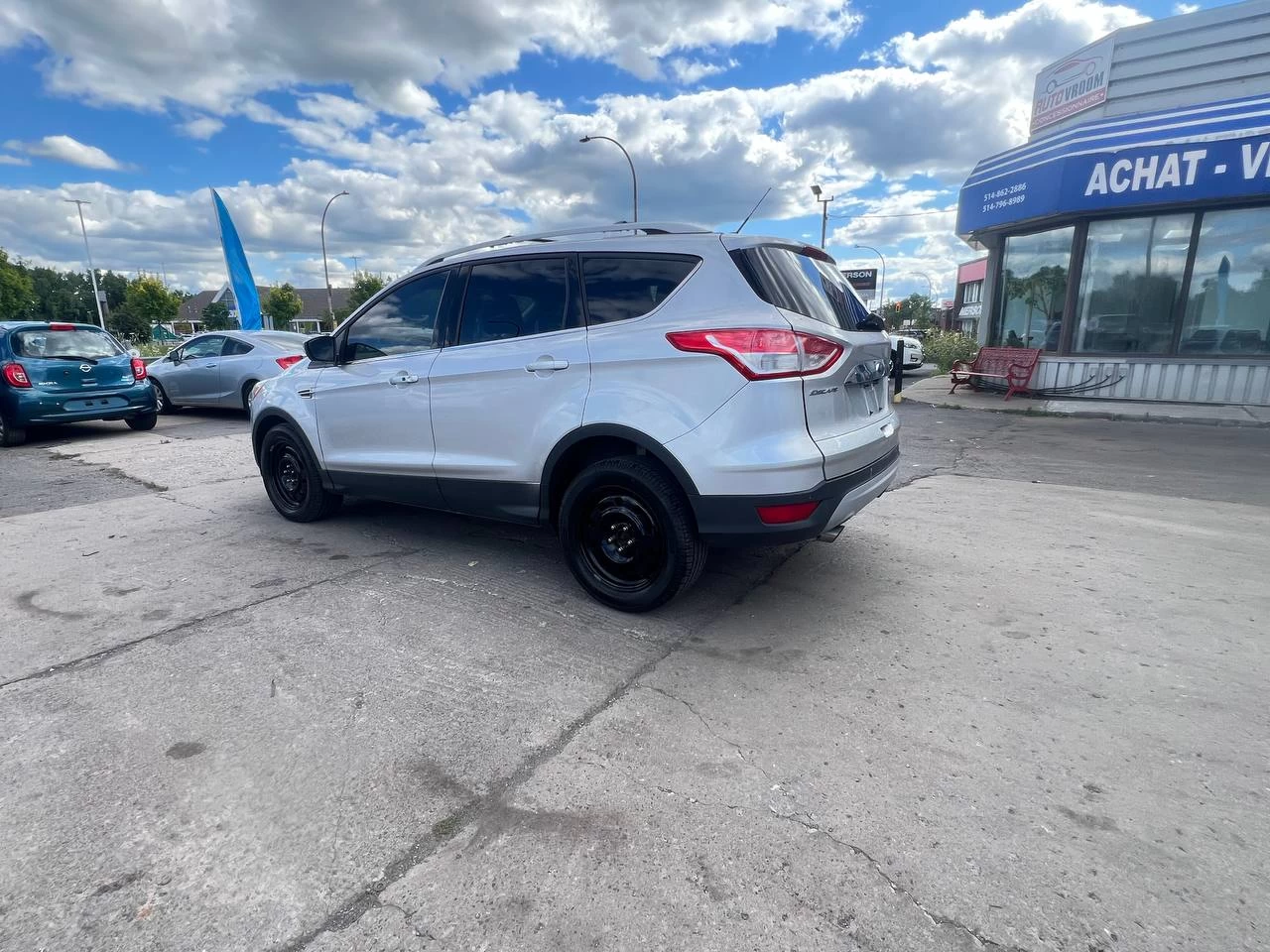 2016 Ford Escape Titanium**SAAQ CERTIFIEE**AWD**Toit Ouvrant Panaromique**ANGLE MORT**CamÉra de Recul**SIEGES EN CUIR**Navigation**SIEGES CHAUFFANTS**dÉmarrage À distance**MAGS** Main Image