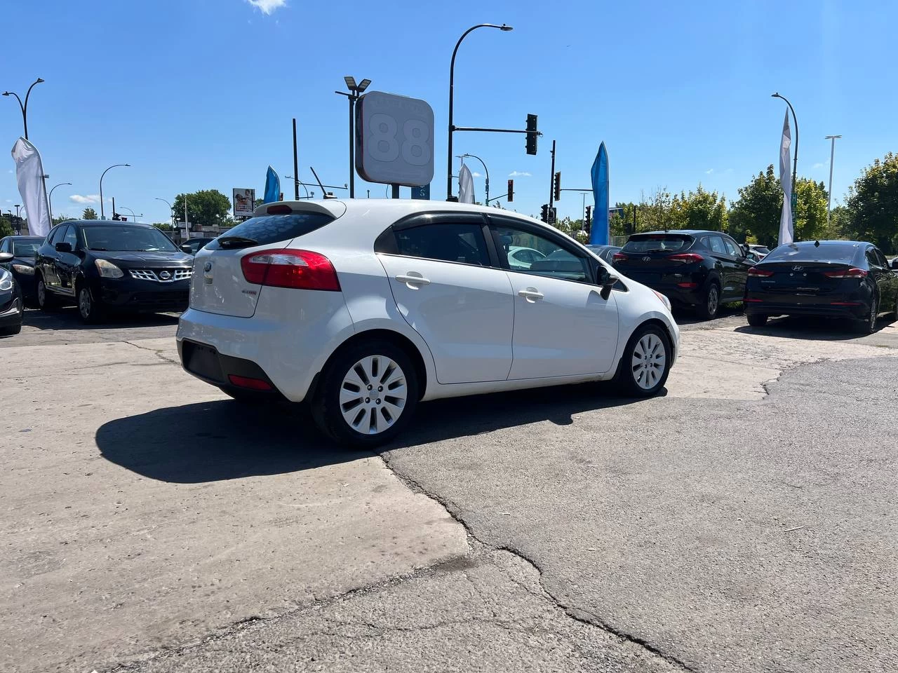 2013 Kia Rio EX**Jamais Accidente**TOIT OUVRANT**CAMERA DE RECULE**SIEGES CHAUFFANTS**MAGS** Image principale