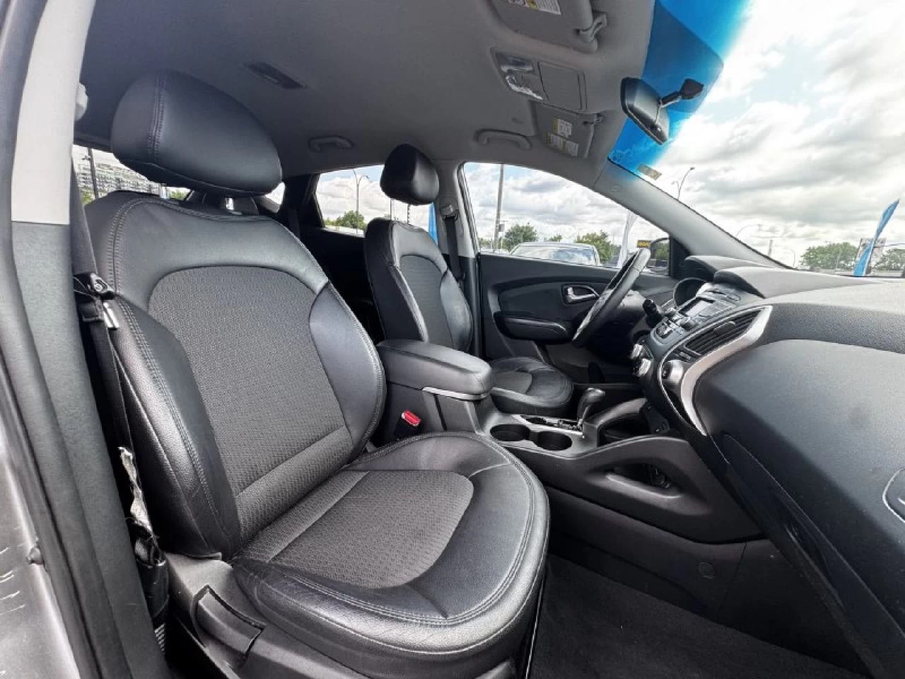 2013 Hyundai Tucson GLS**SAAQ CERTIFIEE**AWD**CUIR**SIEGES CHAUFFNATS**MAGS** Main Image