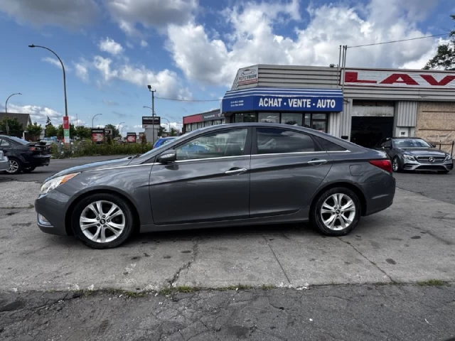 Hyundai Sonata Limited**Un Proprietaire**CUIR**TOIT OUVRANT**SIEGES CHAUFFNATS**MAGS** 2011