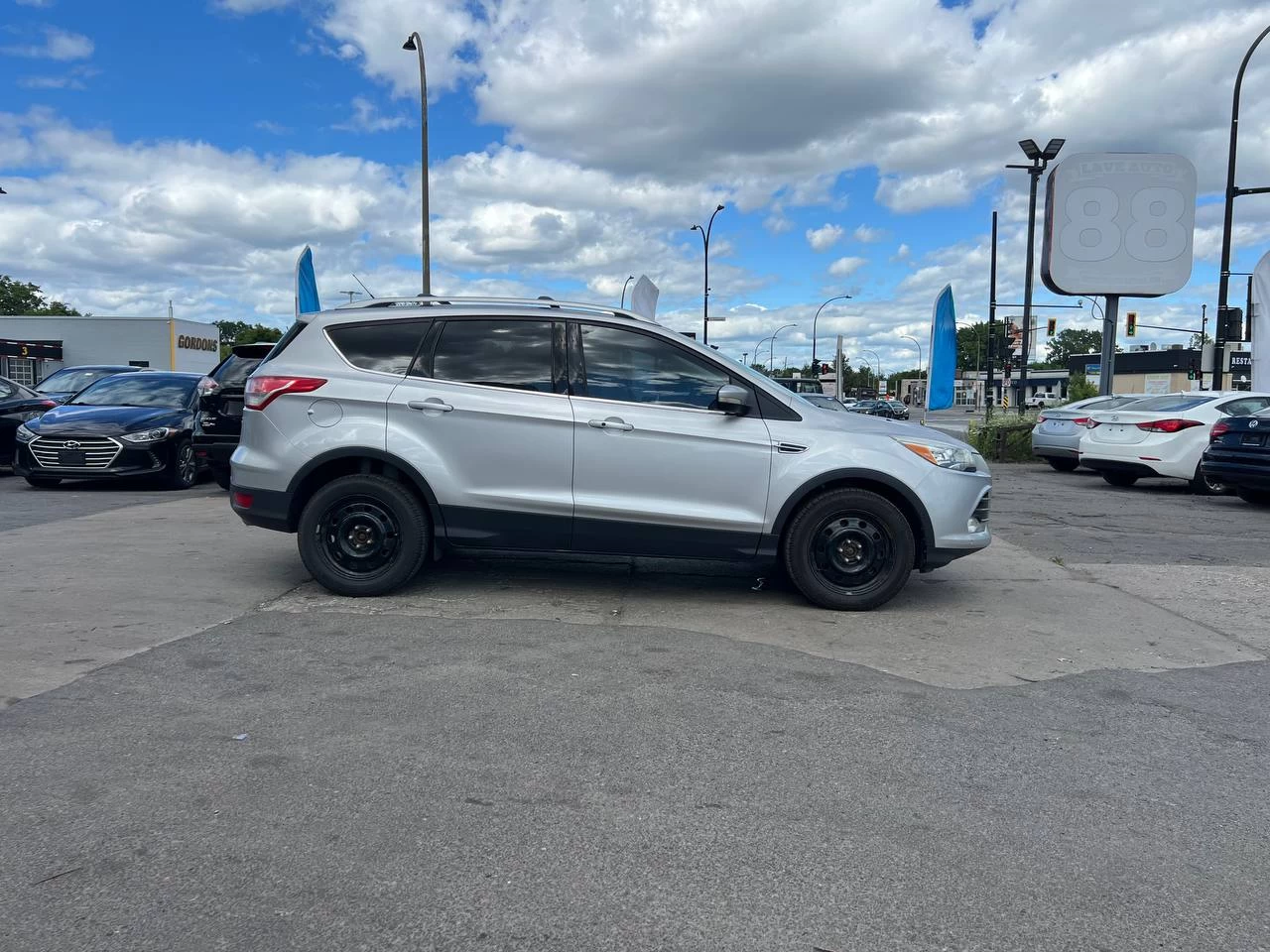 2016 Ford Escape Titanium**SAAQ CERTIFIEE**AWD**Toit Ouvrant Panaromique**ANGLE MORT**CamÉra de Recul**SIEGES EN CUIR**Navigation**SIEGES CHAUFFANTS**dÉmarrage À distance**MAGS** Main Image