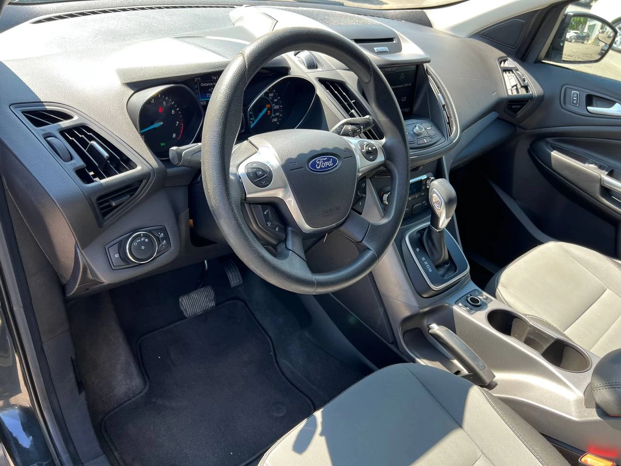 2014 Ford Escape SE**SAAQ CERTIFIEE**AWD***CamÉra de Recul**Navigation**SIEGES CHAUFFANTS**MAGS** Main Image