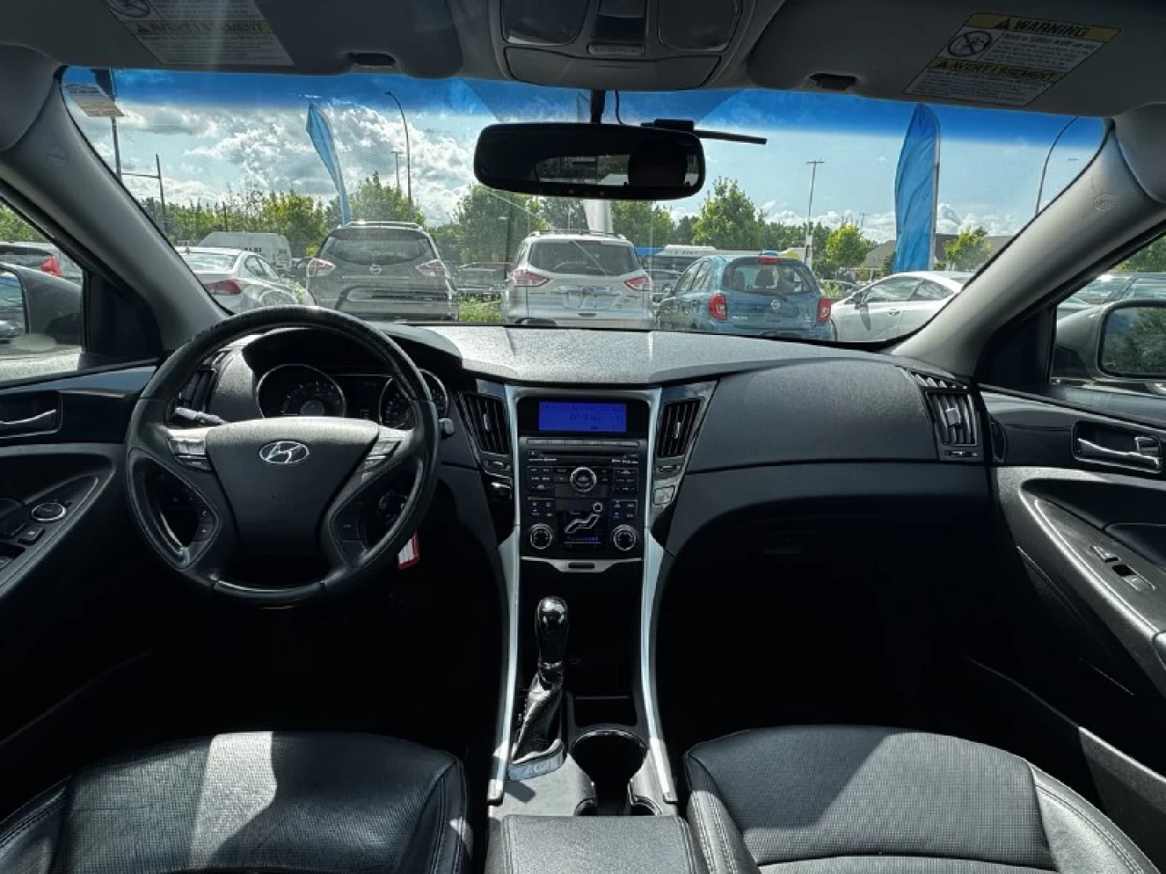 2011 Hyundai Sonata Limited**Un Proprietaire**CUIR**TOIT OUVRANT**SIEGES CHAUFFNATS**MAGS** Main Image