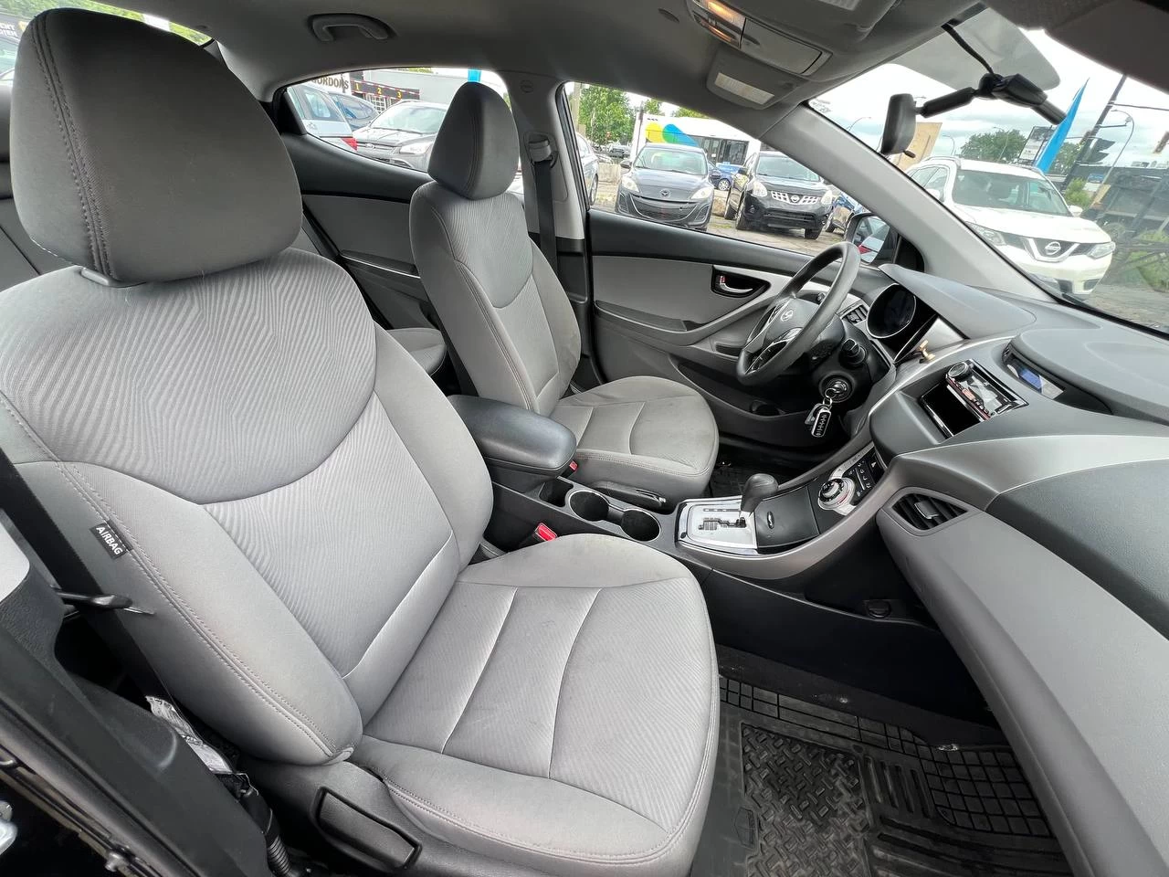 2012 Hyundai Elantra GL**SIEGES CHAUFFANTS**MODE ECO**BAS KILOMETRAGE** Main Image