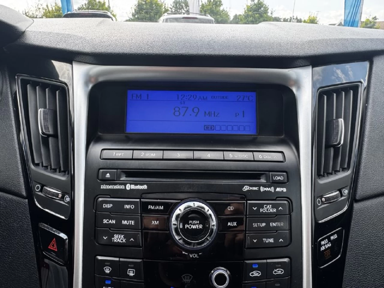 2011 Hyundai Sonata Limited**Un Proprietaire**CUIR**TOIT OUVRANT**SIEGES CHAUFFNATS**MAGS** Main Image