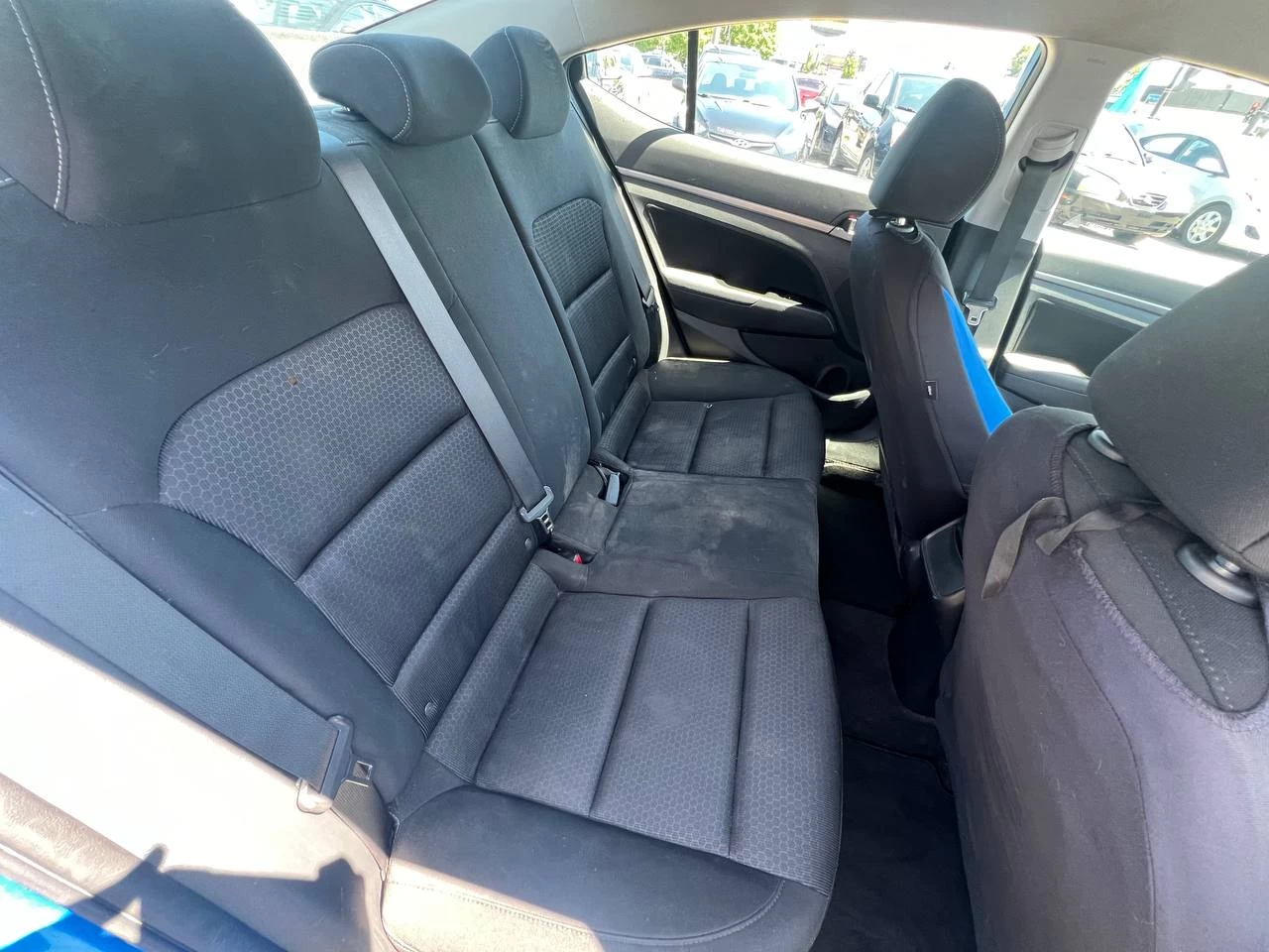 2017 Hyundai Elantra GL**SIEGES CHAUFFANTS**VOLANT CHAUFFANTS**MAGS**CAMERA DE RECULE**ANGLE MORT** Main Image