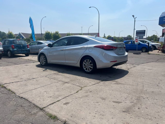 Hyundai Elantra GLS**SAAQ CERTIFIEE**Toit Ouvrant**CAMERA DE RECULE**SIEGES CHAUFFANTS**MAGS**Bas Kilometrage**Un Propriétaire** 2014