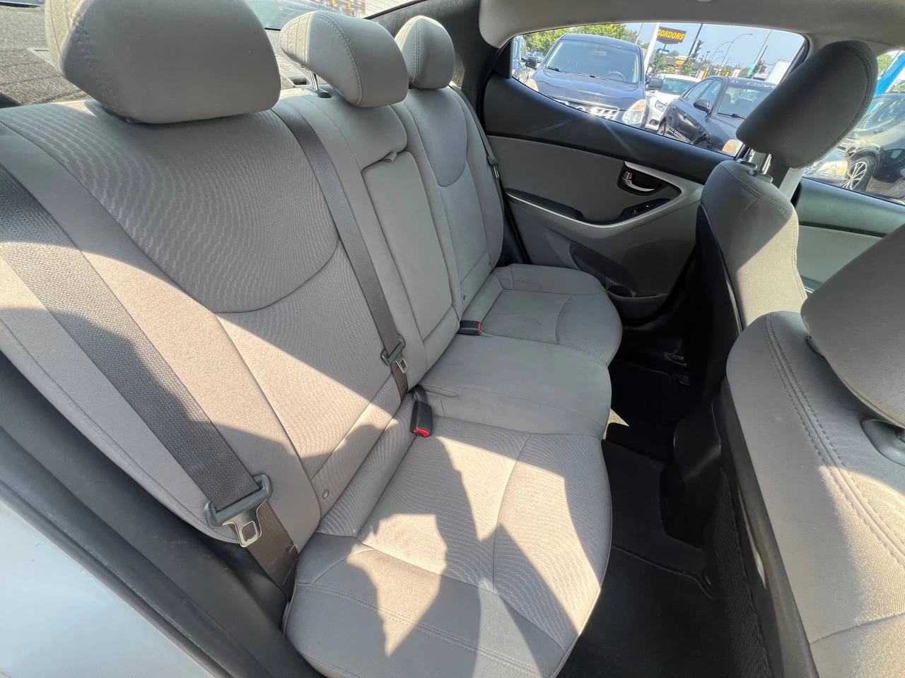 2014 Hyundai Elantra GLS**SAAQ CERTIFIEE**Toit Ouvrant**CAMERA DE RECULE**SIEGES CHAUFFANTS**MAGS**Bas Kilometrage**Un PropriÉtaire** Main Image