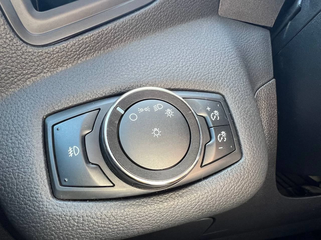 2014 Ford Escape SE**SAAQ CERTIFIEE**AWD***CamÉra de Recul**Navigation**SIEGES CHAUFFANTS**MAGS** Main Image