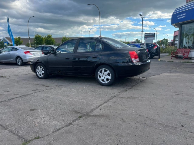 Hyundai Elantra VE**Climatiseur**Régulateur de vitesse**Bas Kilometrage** 2004