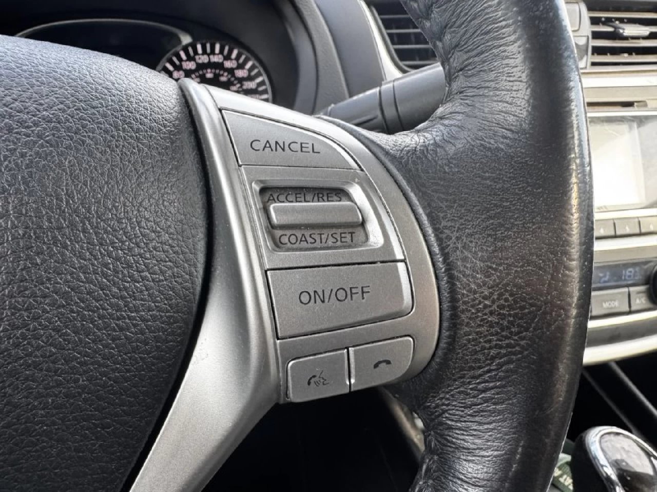 2016 Nissan Altima 2.5**CAMERA DE RECULE**ALERTE ANGLE MORT**SIEGES CHAUFFANTS**MAGS**PUSH TO START** Main Image