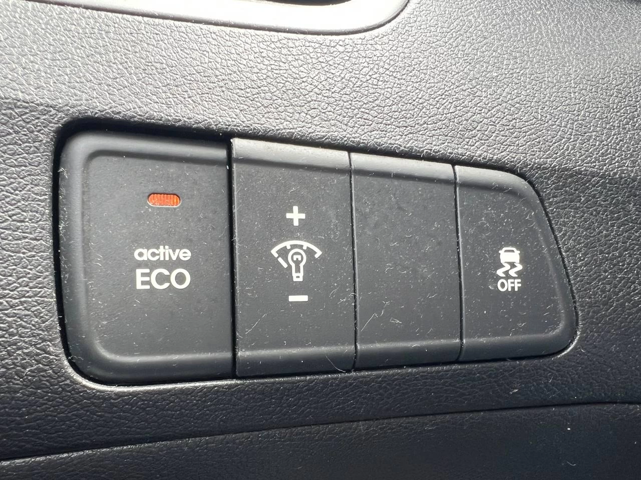 2016 Hyundai Elantra Sport Appearance**SAAQ CERTIFIEE**Toit Ouvrant**CAMERA DE RECULE**SIEGES CHAUFFANTS**MAGS** Main Image