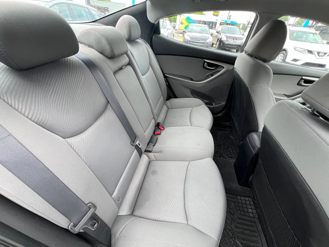 2012 Hyundai Elantra GL**SIEGES CHAUFFANTS**MODE ECO**BAS KILOMETRAGE** Main Image