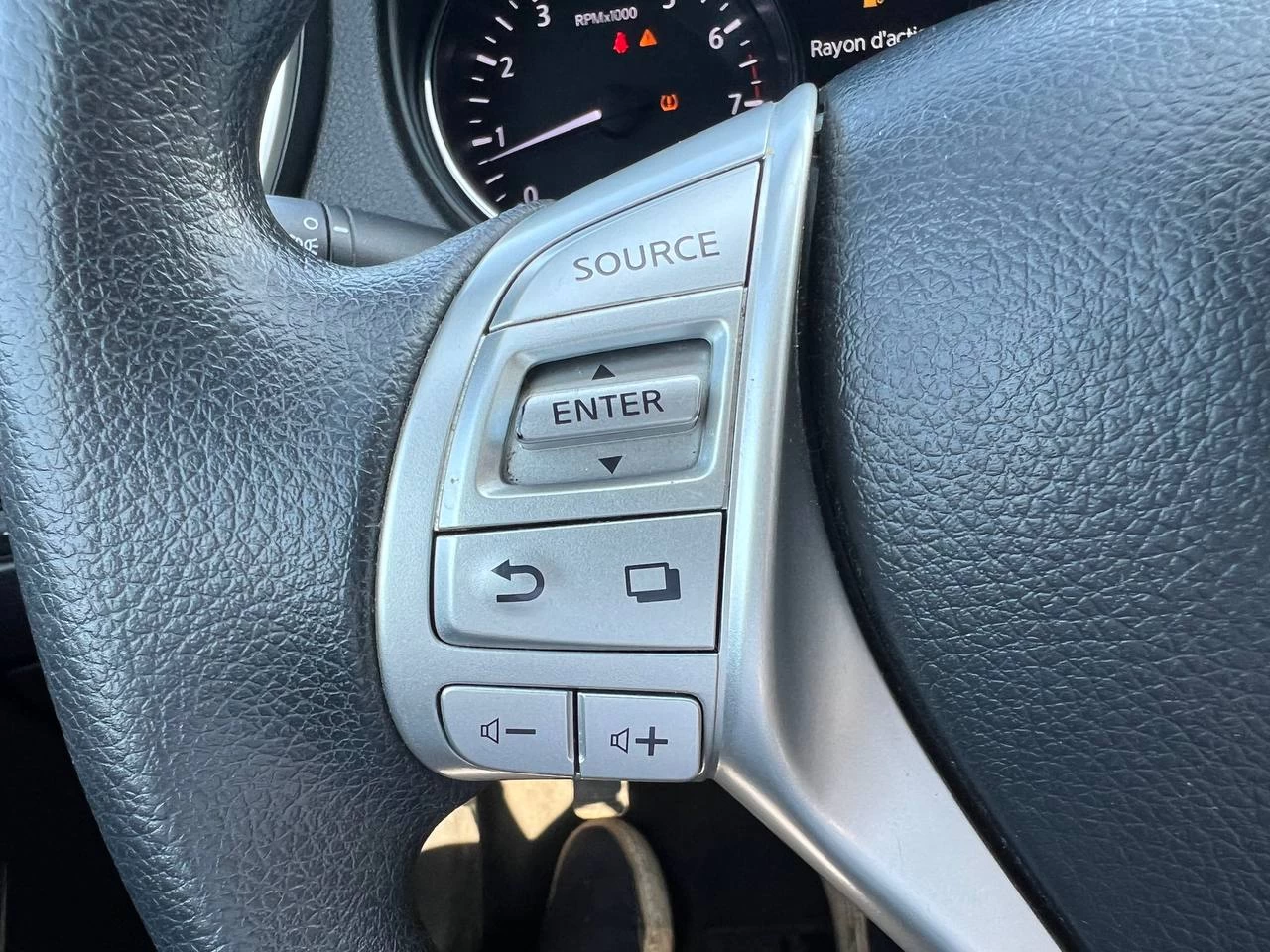 2015 Nissan Rogue S**AWD**CAMERA DE RECUL** Image principale