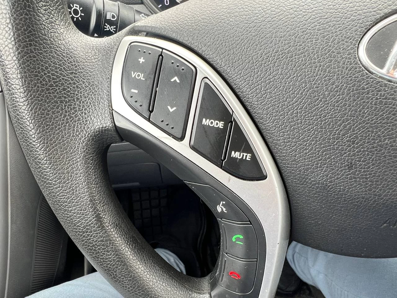 2012 Hyundai Elantra GL**SIEGES CHAUFFANTS**MODE ECO**BAS KILOMETRAGE** Main Image