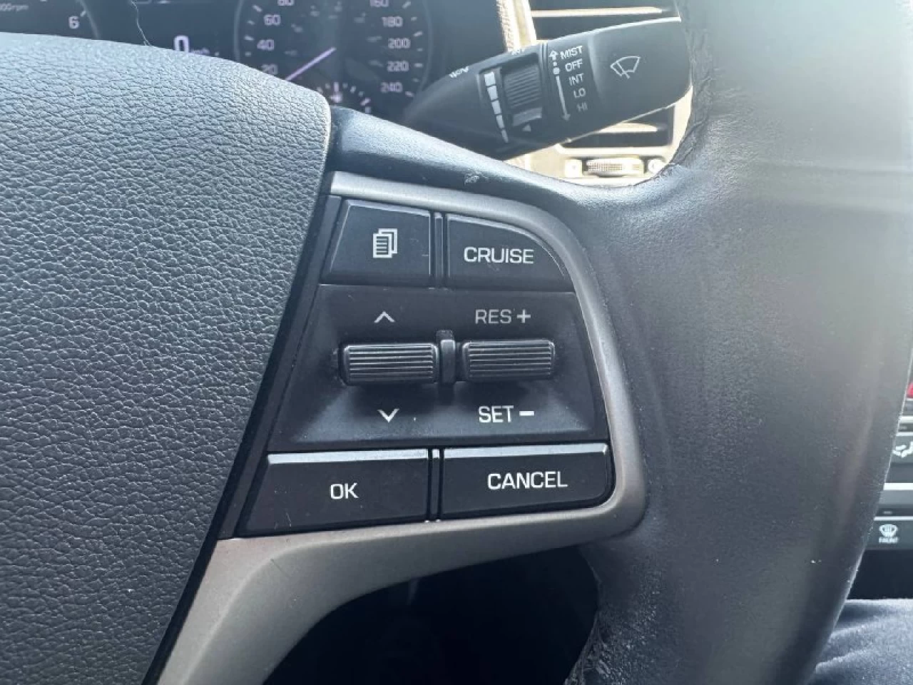 2017 Hyundai Elantra GL**SAAQ CERTIFIEE**CAR PLAY**SIEGES CHAUFFANTS**VOLANT CHAUFFANTS**MAGS**CAMERA DE RECULE**ANGLE MORT** Main Image