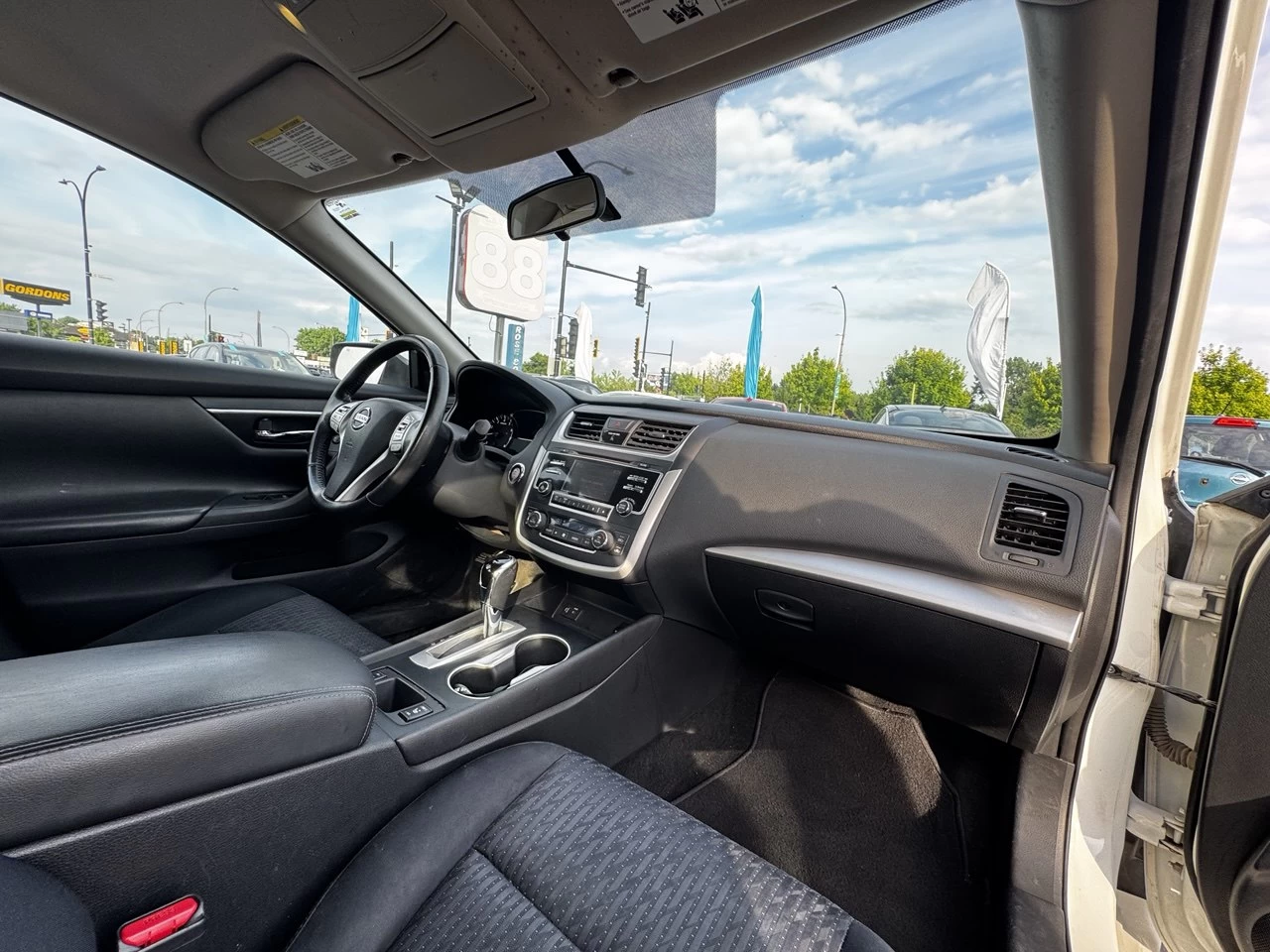 2016 Nissan Altima 2.5**CAMERA DE RECULE**ALERTE ANGLE MORT**SIEGES CHAUFFANTS**MAGS**PUSH TO START** Main Image