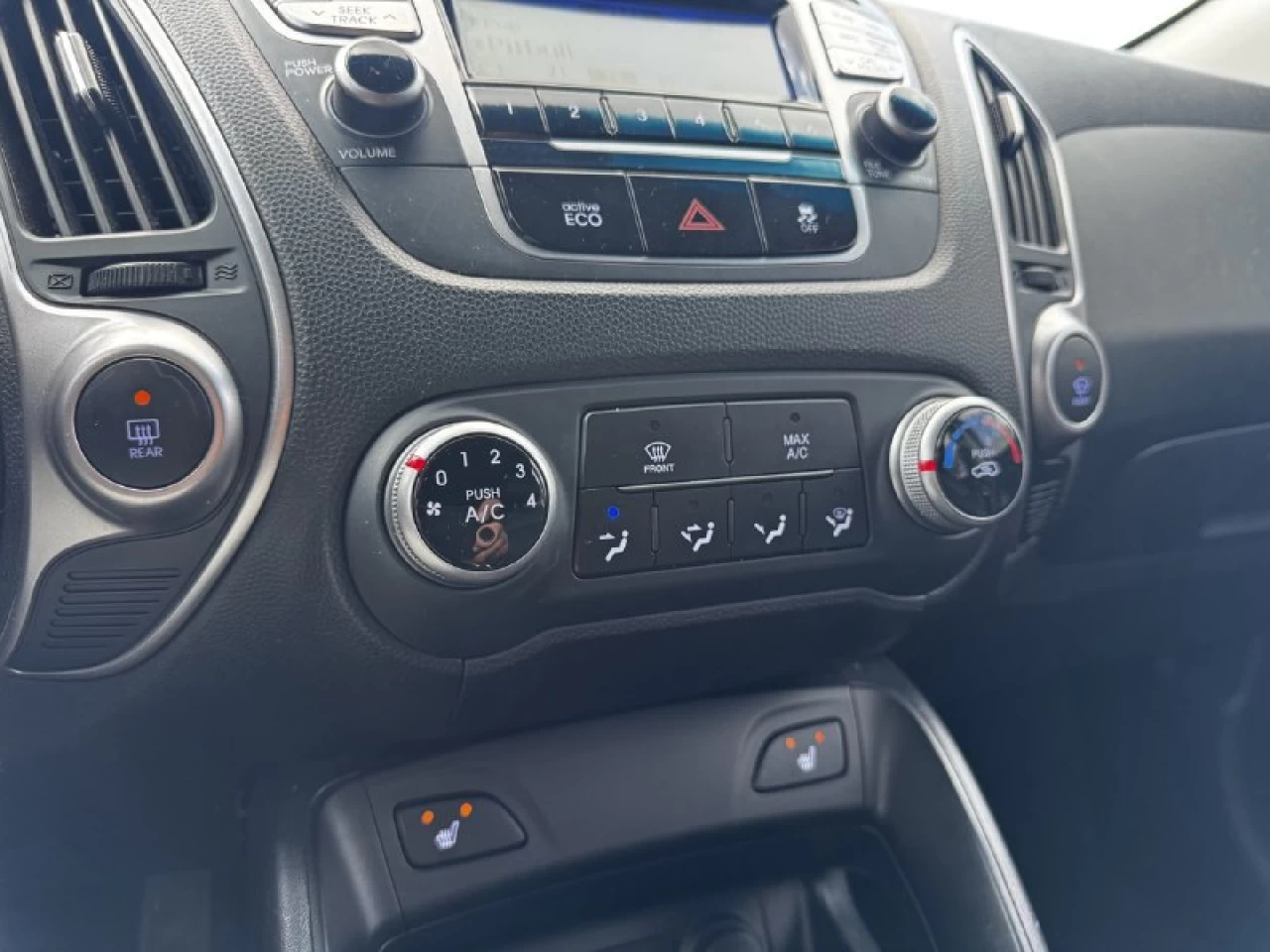 2013 Hyundai Tucson GLS**SAAQ CERTIFIEE**AWD**CUIR**SIEGES CHAUFFNATS**MAGS** Main Image