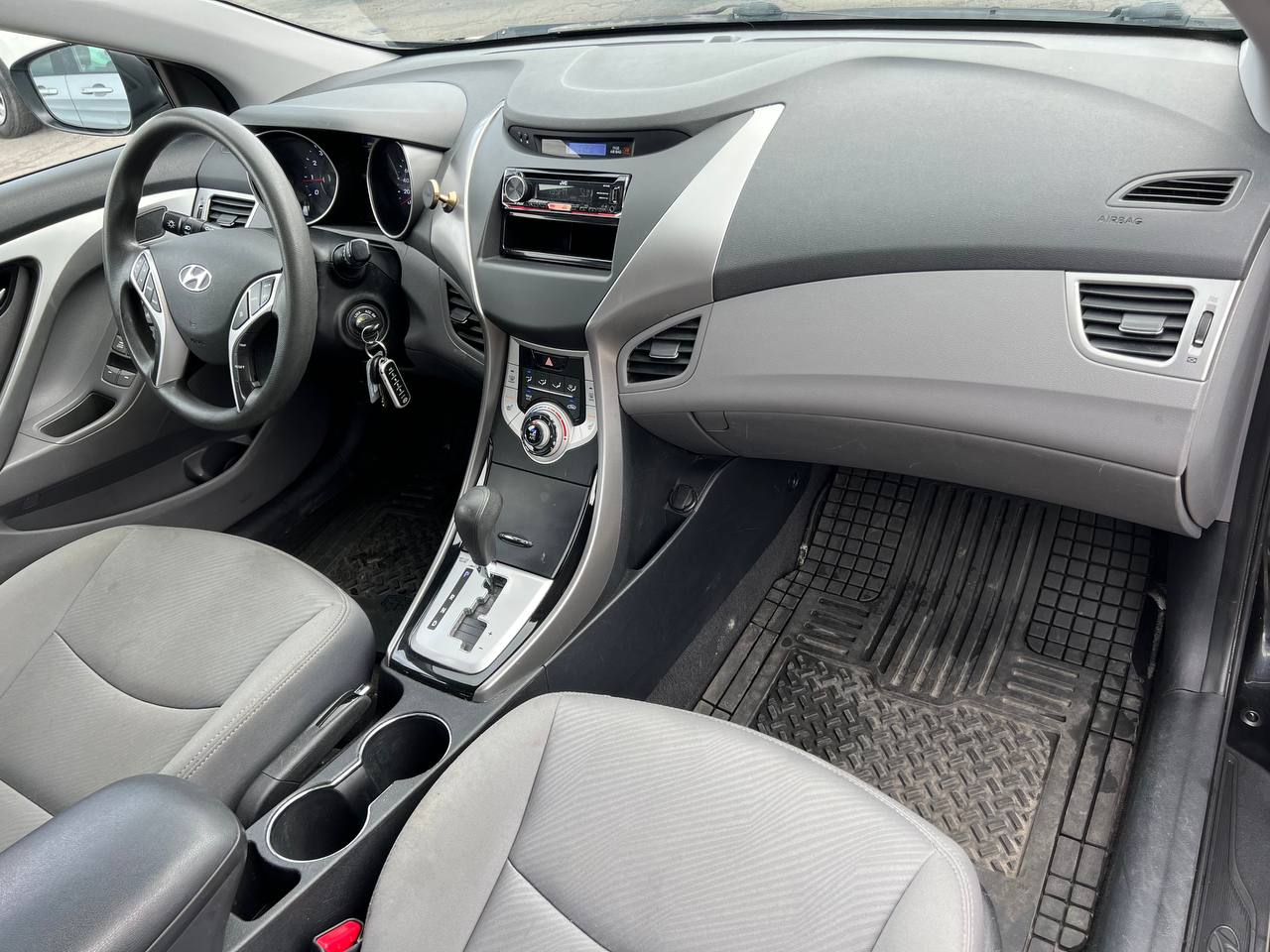 2012 Hyundai Elantra GL**SIEGES CHAUFFANTS**MODE ECO**BAS KILOMETRAGE** Main Image