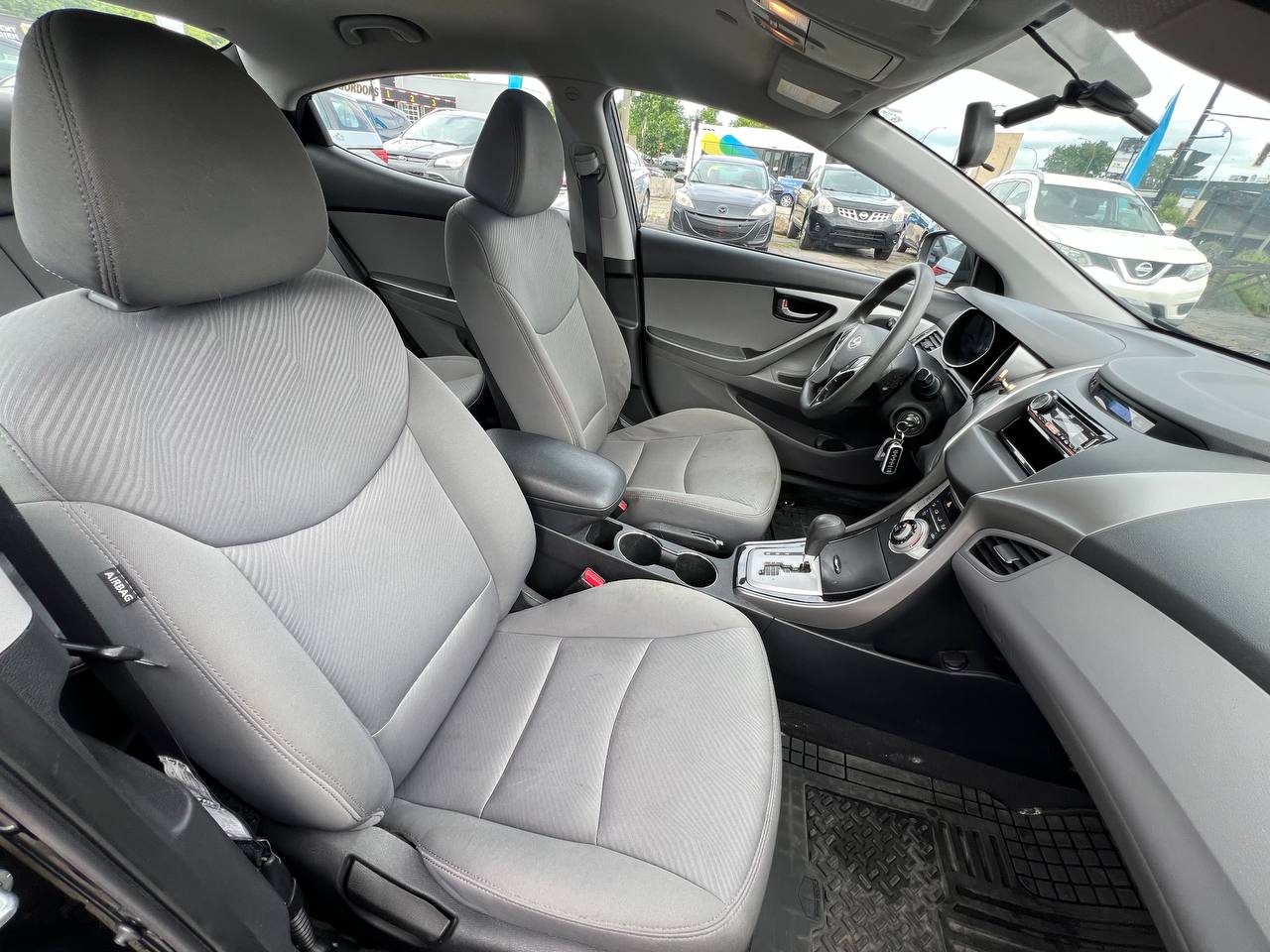 2012 Hyundai Elantra GL**SIEGES CHAUFFANTS**MODE ECO**BAS KILOMETRAGE** Main Image