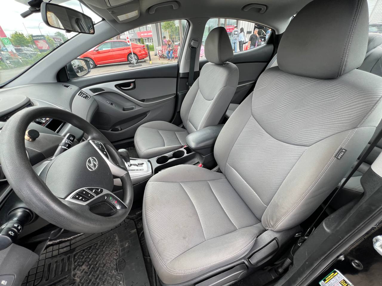 2012 Hyundai Elantra GL**SIEGES CHAUFFANTS**MODE ECO**BAS KILOMETRAGE** Main Image
