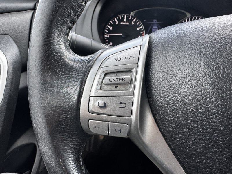 2016 Nissan Altima 2.5**CAMERA DE RECULE**ALERTE ANGLE MORT**SIEGES CHAUFFANTS**MAGS**PUSH TO START** Main Image