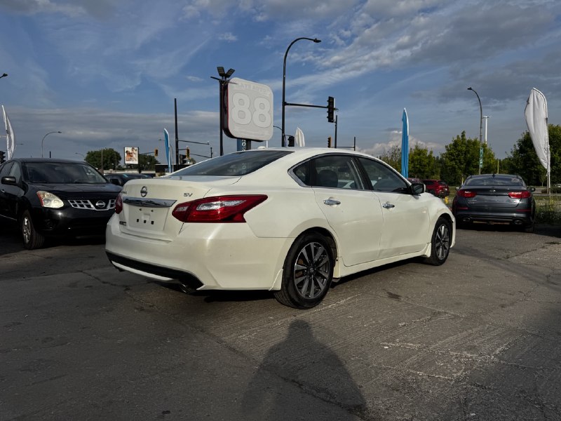 2016 Nissan Altima 2.5**CAMERA DE RECULE**ALERTE ANGLE MORT**SIEGES CHAUFFANTS**MAGS**PUSH TO START** Main Image