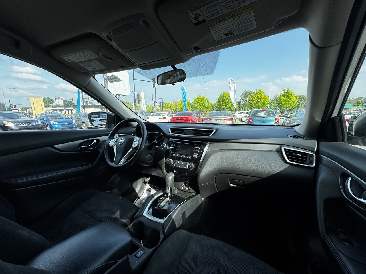 2016 Nissan Rogue SV**AWD**CAMERA DE RECULE**SIEGES CHAUFFNATS**MAGS**SIEGES ELECTRIC** Main Image