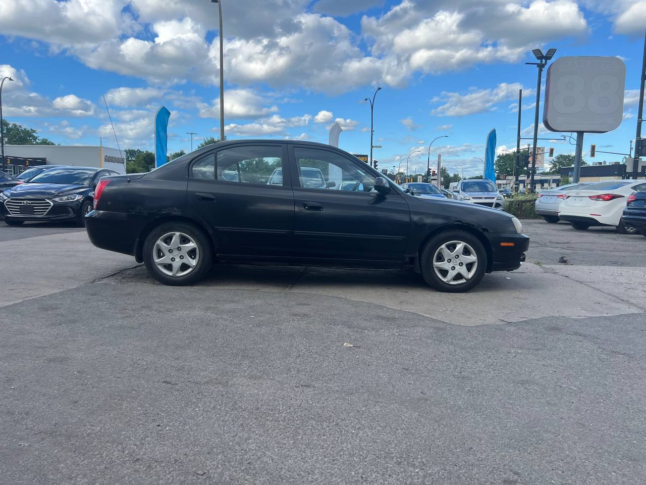 2004 Hyundai Elantra VE**Climatiseur**RÉgulateur de vitesse**Bas Kilometrage** Main Image