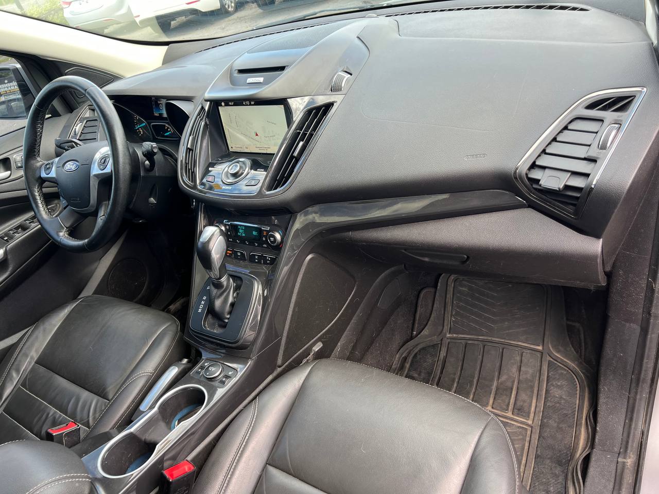 2016 Ford Escape Titanium**SAAQ CERTIFIEE**AWD**Toit Ouvrant Panaromique**ANGLE MORT**CamÉra de Recul**SIEGES EN CUIR**Navigation**SIEGES CHAUFFANTS**dÉmarrage À distance**MAGS** Main Image