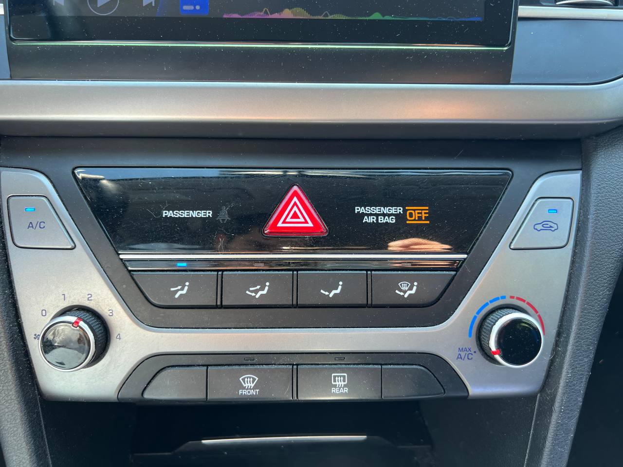 2017 Hyundai Elantra GL**SIEGES CHAUFFANTS**VOLANT CHAUFFANTS**MAGS**CAMERA DE RECULE**ANGLE MORT** Main Image