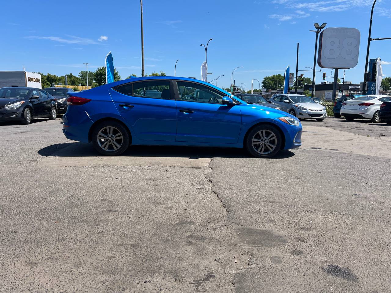2017 Hyundai Elantra GL**SIEGES CHAUFFANTS**VOLANT CHAUFFANTS**MAGS**CAMERA DE RECULE**ANGLE MORT** Main Image