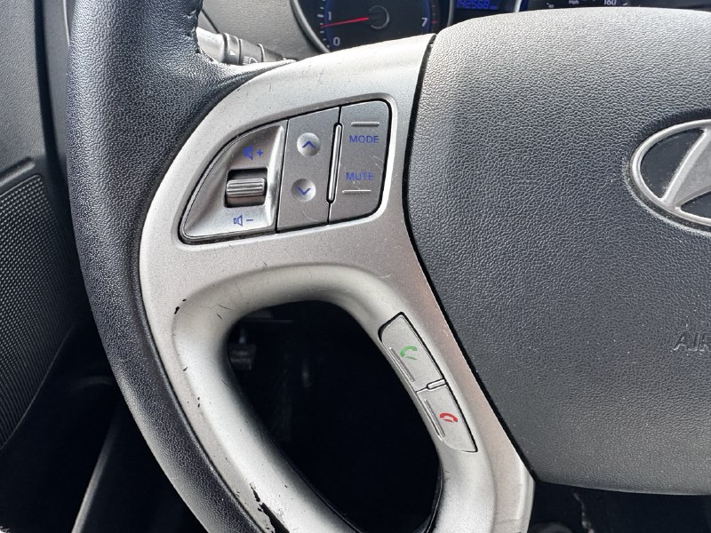 2013 Hyundai Tucson GLS**SAAQ CERTIFIEE**AWD**CUIR**SIEGES CHAUFFNATS**MAGS** Main Image
