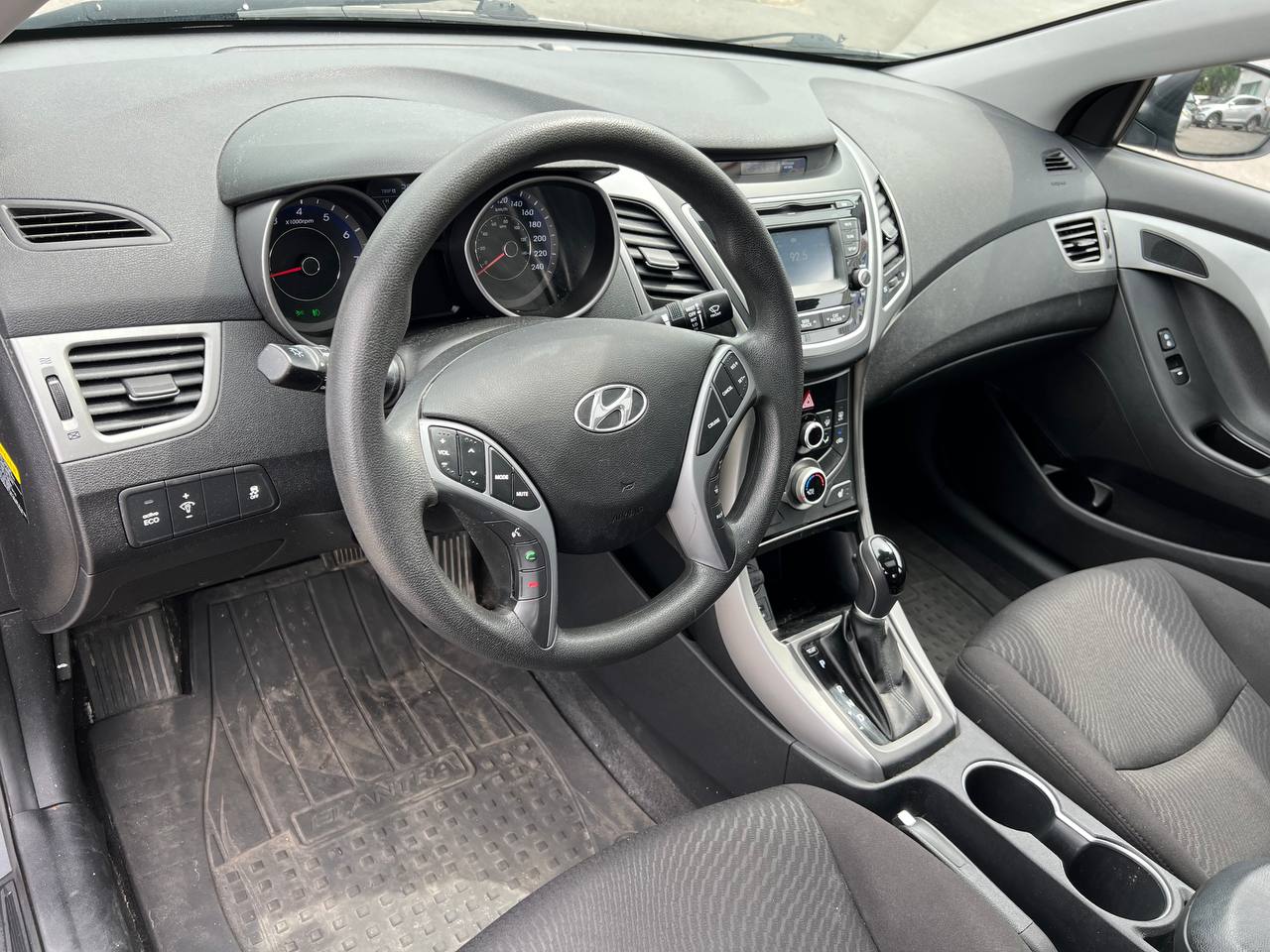 2016 Hyundai Elantra Sport Appearance**SAAQ CERTIFIEE**Toit Ouvrant**CAMERA DE RECULE**SIEGES CHAUFFANTS**MAGS** Main Image