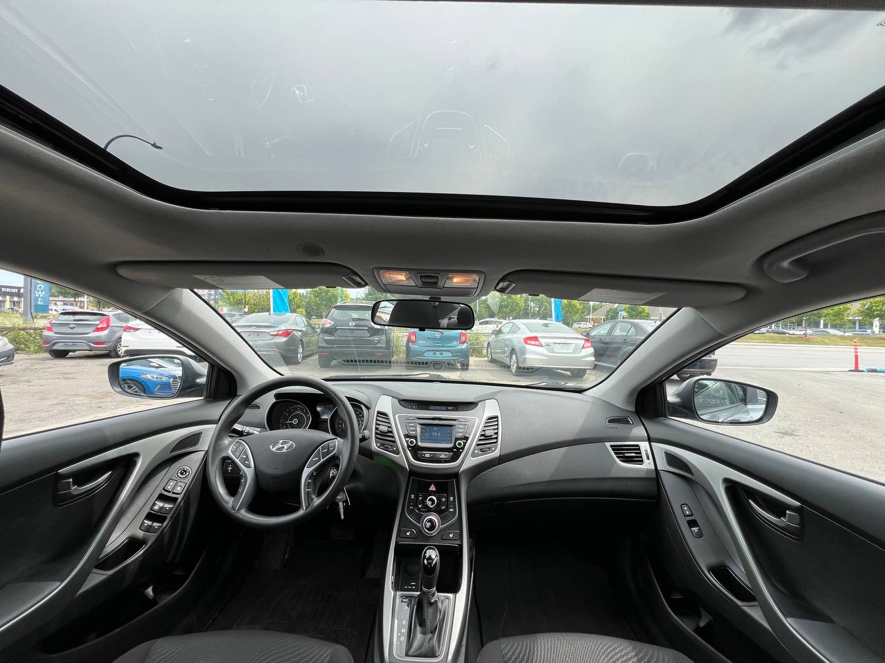 2016 Hyundai Elantra Sport Appearance**SAAQ CERTIFIEE**Toit Ouvrant**CAMERA DE RECULE**SIEGES CHAUFFANTS**MAGS** Main Image