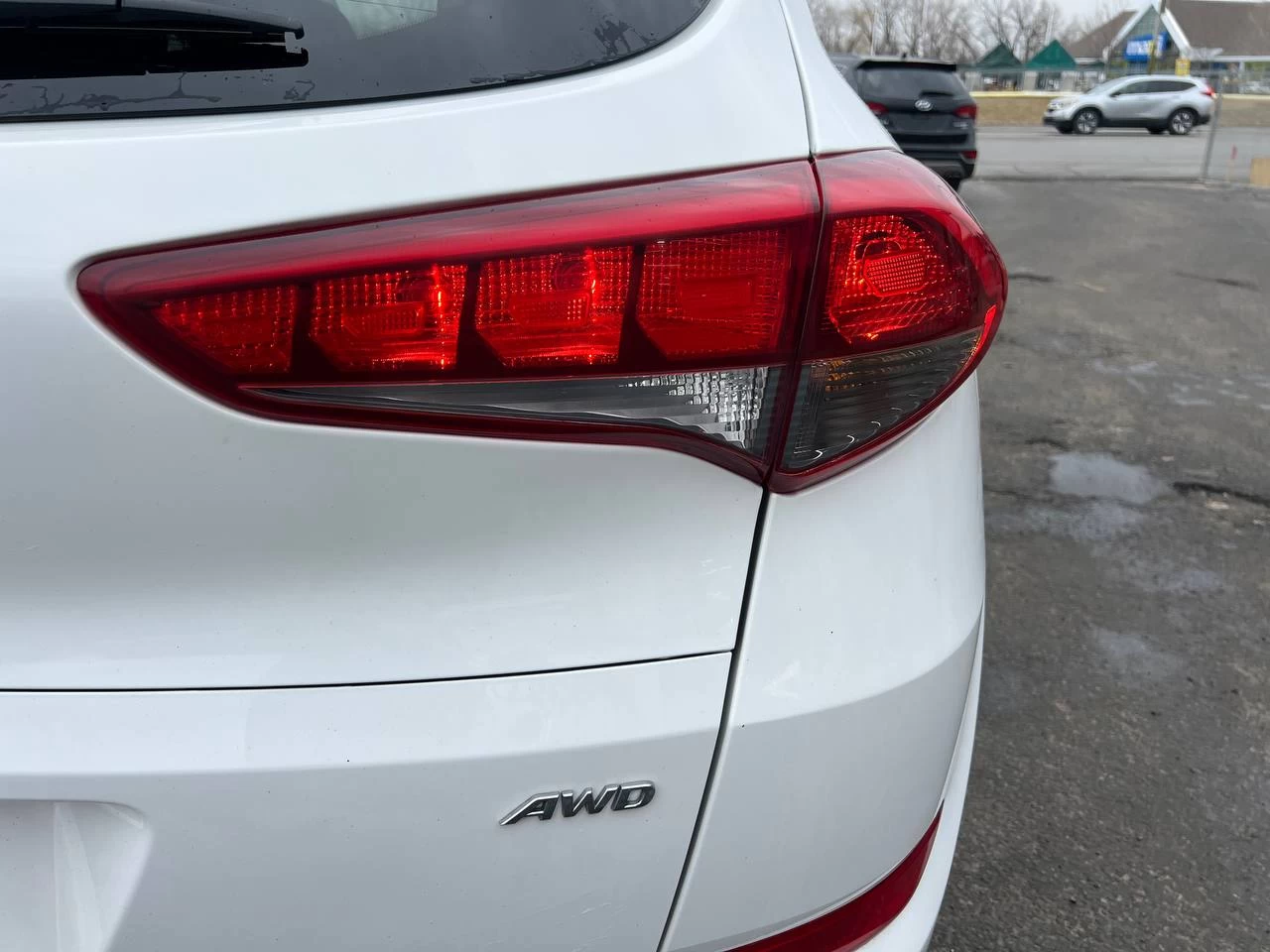 2016 Hyundai Tucson Premium**AWD**CAMERA DE RECUL**SIEGES CHAUFFANTS**MAGS**SIEGES CHAUFFANTS ARRIERE**Alerte d'angle Mort** Image principale