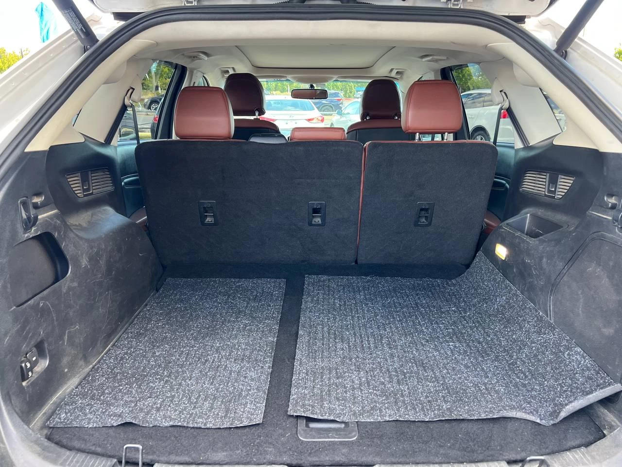 2015 Ford Edge TitaniumT**AWD**Toit Ouvrant Panaromique**ANGLE MORT**CamÉra de Recul**SIEGES EN CUIR**Navigation**SIEGES CHAUFFANTS**SIEGES CHAUFFANTS ARRIERE**SiÈges ventilÉs**VOLANT CHAUFFANTS**MAGS**dÉmarrage À distance** Image principale