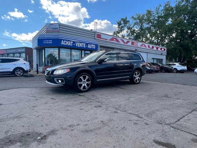 Volvo XC70 T6**AWD  Toit Ouvrant**ALERTE D'ANGLE MORT**SIEGES EN CUIR**SIEGES CHAUFFANTS**SIEGES CHAUFFANTS ARRIERE**MAGS** 2012