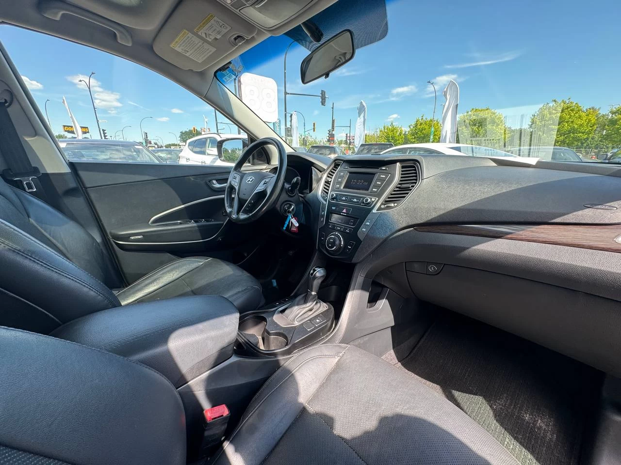2017 Hyundai Santa Fe Sport SE**AWD**SAAQ CERTIFIEE**TOIT OUVRANT PANORAMIQUE**SIEGE EN CUIR**CAMERA DE RECUL**SIEGES CHAUFFNATS AVANT ET ARRIERE**Volant Chauffant**Alerte d'angle Mort**MAGS** Image principale