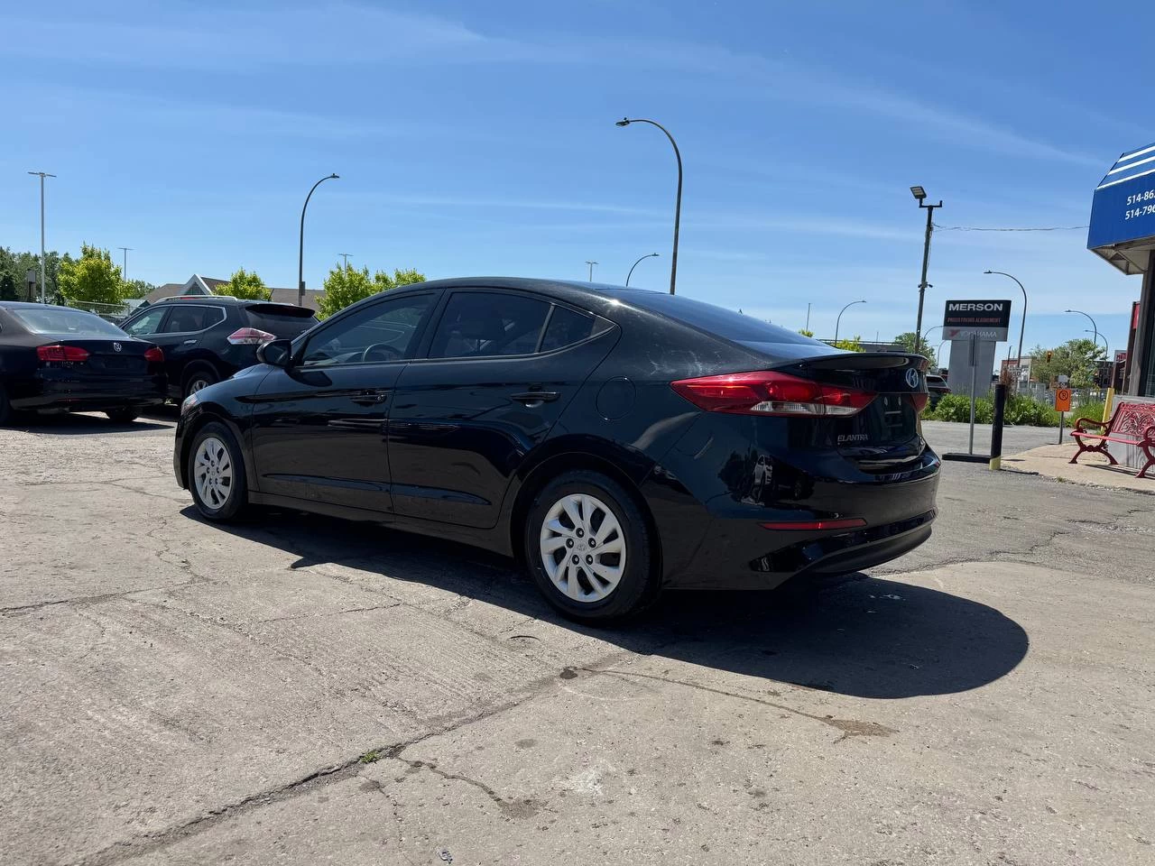 2017 Hyundai Elantra LE Image principale