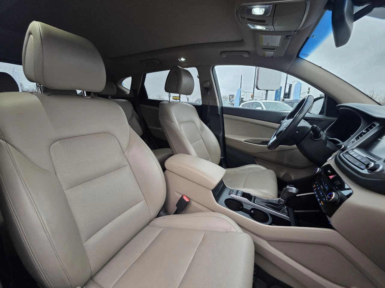 2016 Hyundai Tucson Luxury Main Image