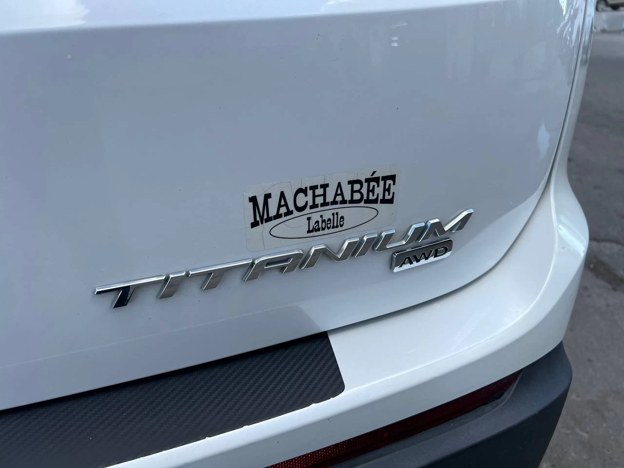 2015 Ford Edge TitaniumT**AWD**Toit Ouvrant Panaromique**ANGLE MORT**CamÉra de Recul**SIEGES EN CUIR**Navigation**SIEGES CHAUFFANTS**SIEGES CHAUFFANTS ARRIERE**SiÈges ventilÉs**VOLANT CHAUFFANTS**MAGS**dÉmarrage À distance** Image principale