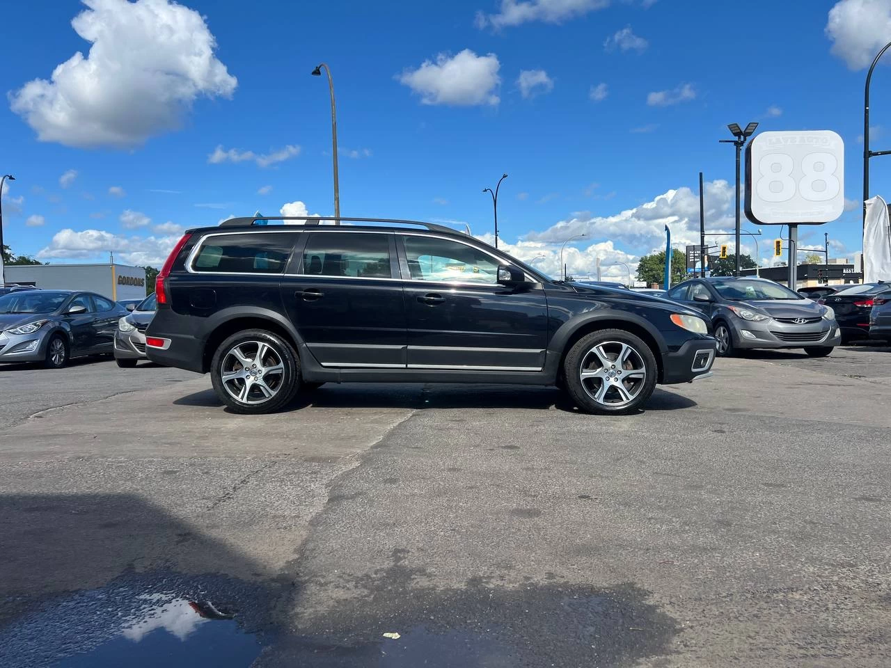 2012 Volvo XC70 T6**AWD  Toit Ouvrant**ALERTE D'ANGLE MORT**SIEGES EN CUIR**SIEGES CHAUFFANTS**SIEGES CHAUFFANTS ARRIERE**MAGS** Image principale